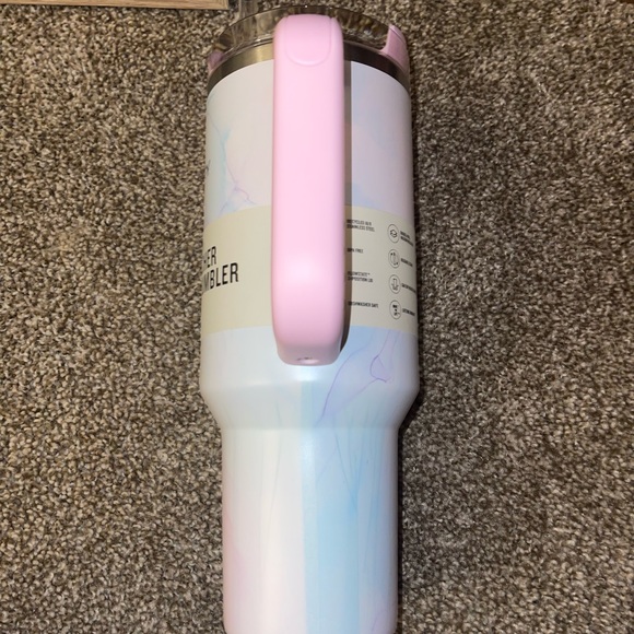 Stanley 40oz Tumbler - Picture 5 of 5